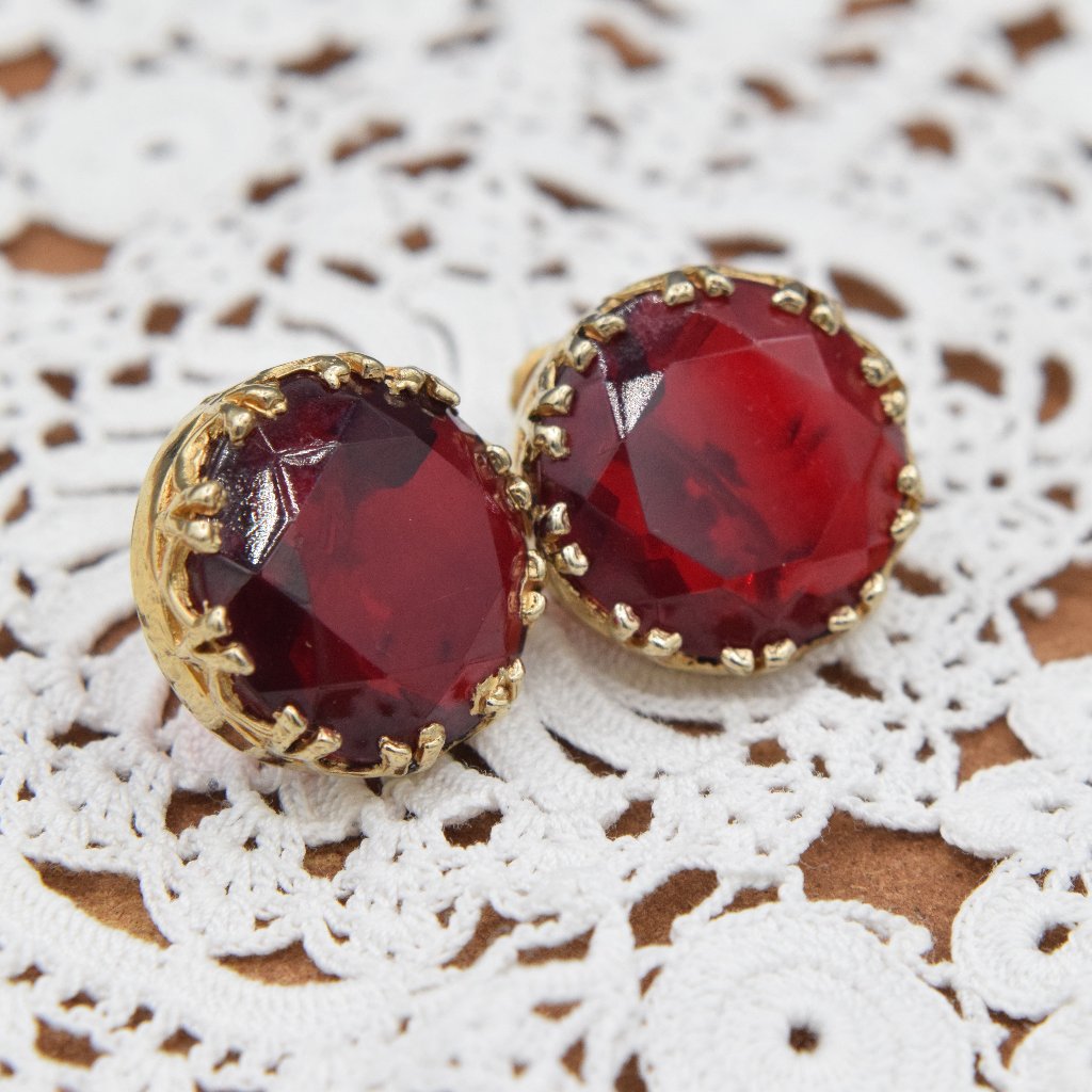 Mcm Vintage Ruby Red Crystal Accessocraft Screw Back Earrings